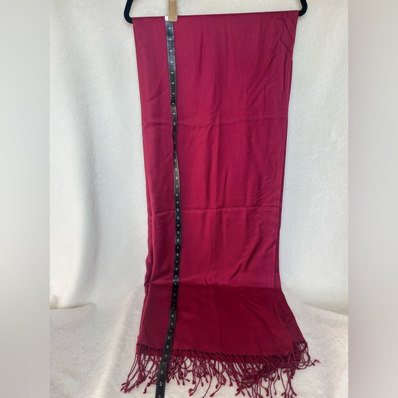 Pashmina Scarf Shawl Maroon Fringe Like New - Picture 7 of 9